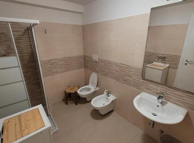 Il Bivacco Del Duomo LʼAquila