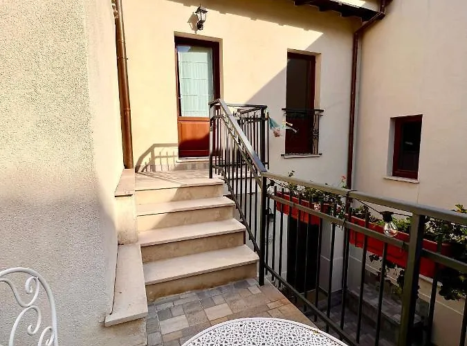 Il Bivacco Del Duomo 3* LʼAquila